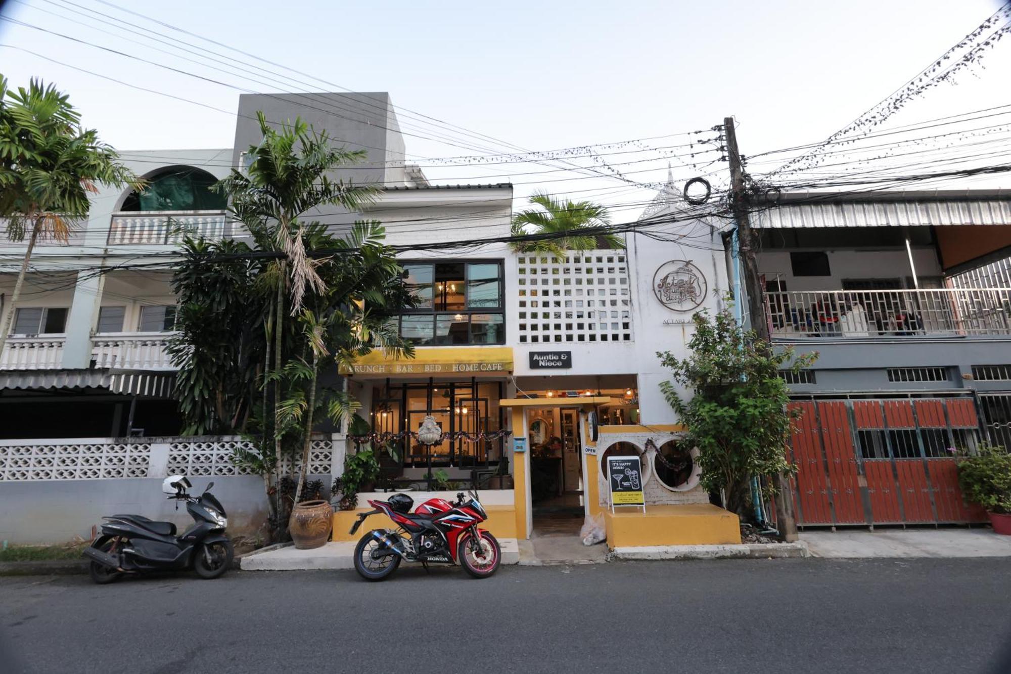 Auntie & Niece Phuket Ban Sam Kong Exterior foto